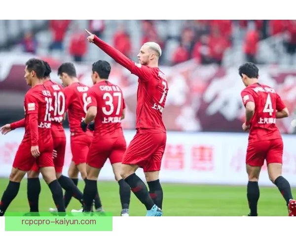 阿瑙托维奇在最近比赛中身体对抗表现稳健，展现出强劲竞争力。